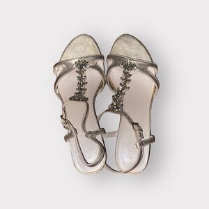 David’s Bridal Gold Leather Sandals Heels Shoes Size 8.5 M